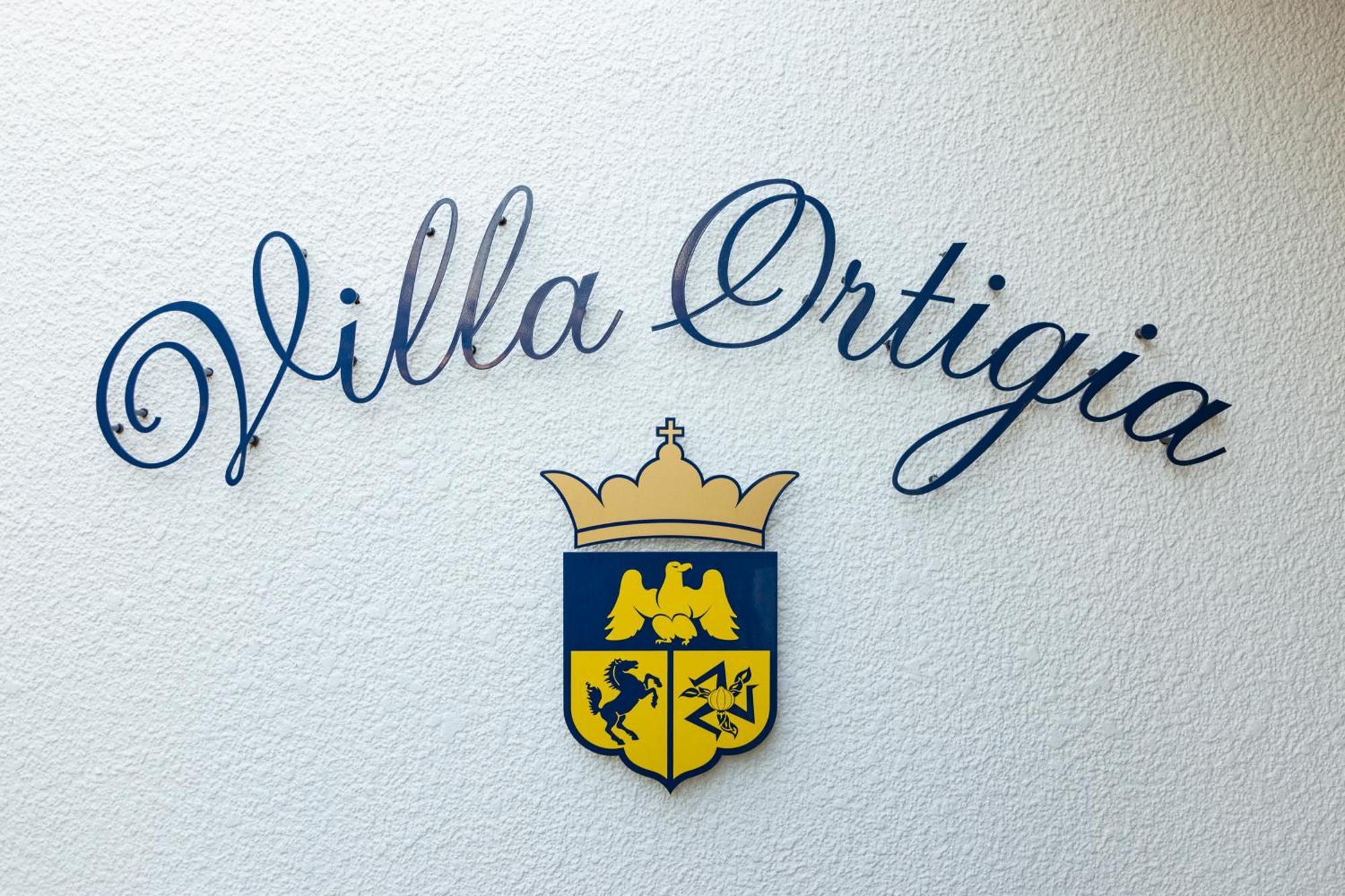 Villa Ortigia Minamiawaji Esterno foto